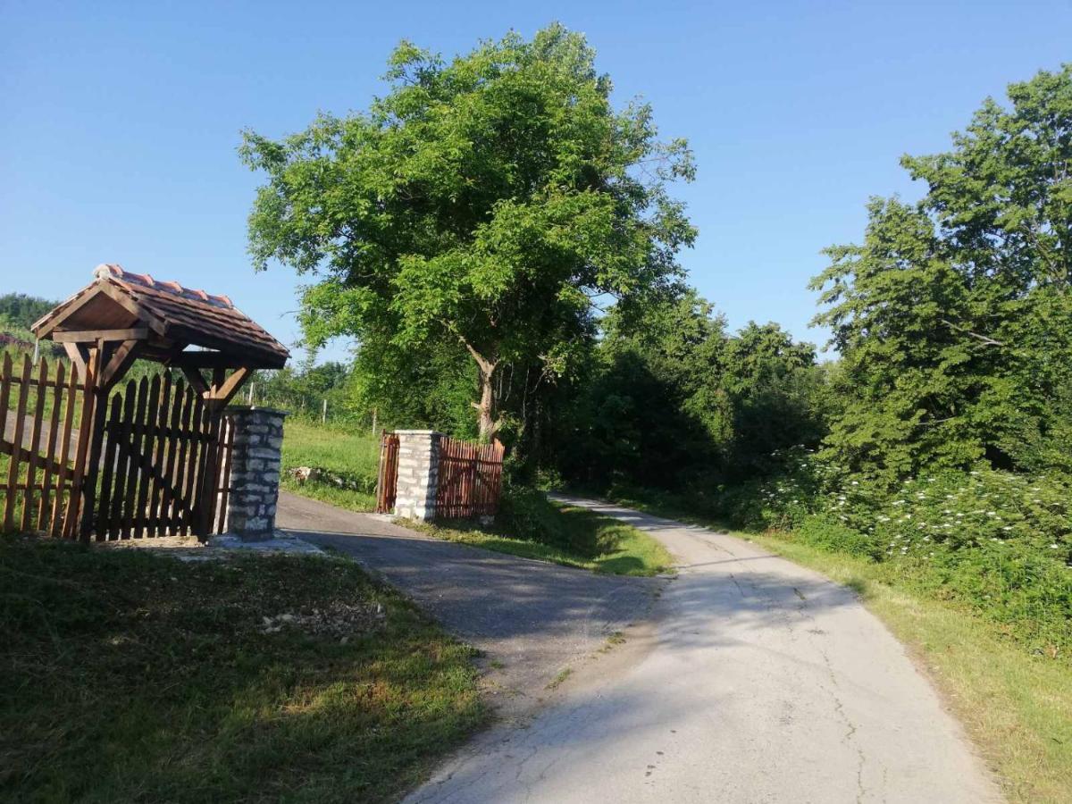 Willa Vikendica I Vajat Vrbica Kalesija Zewnętrze zdjęcie